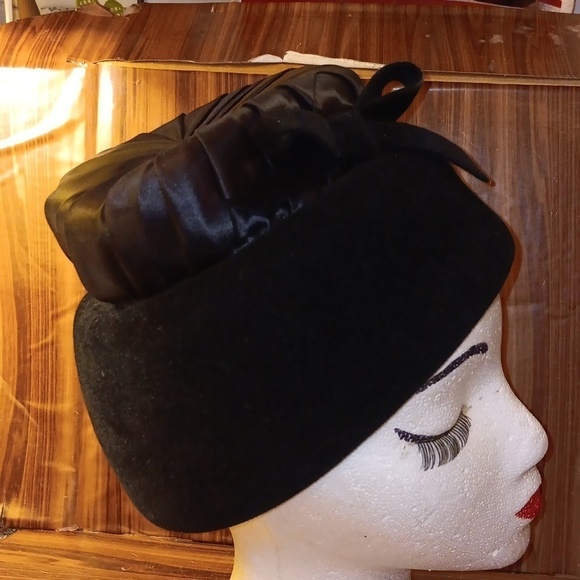 Vintage black ladies hat main image 7